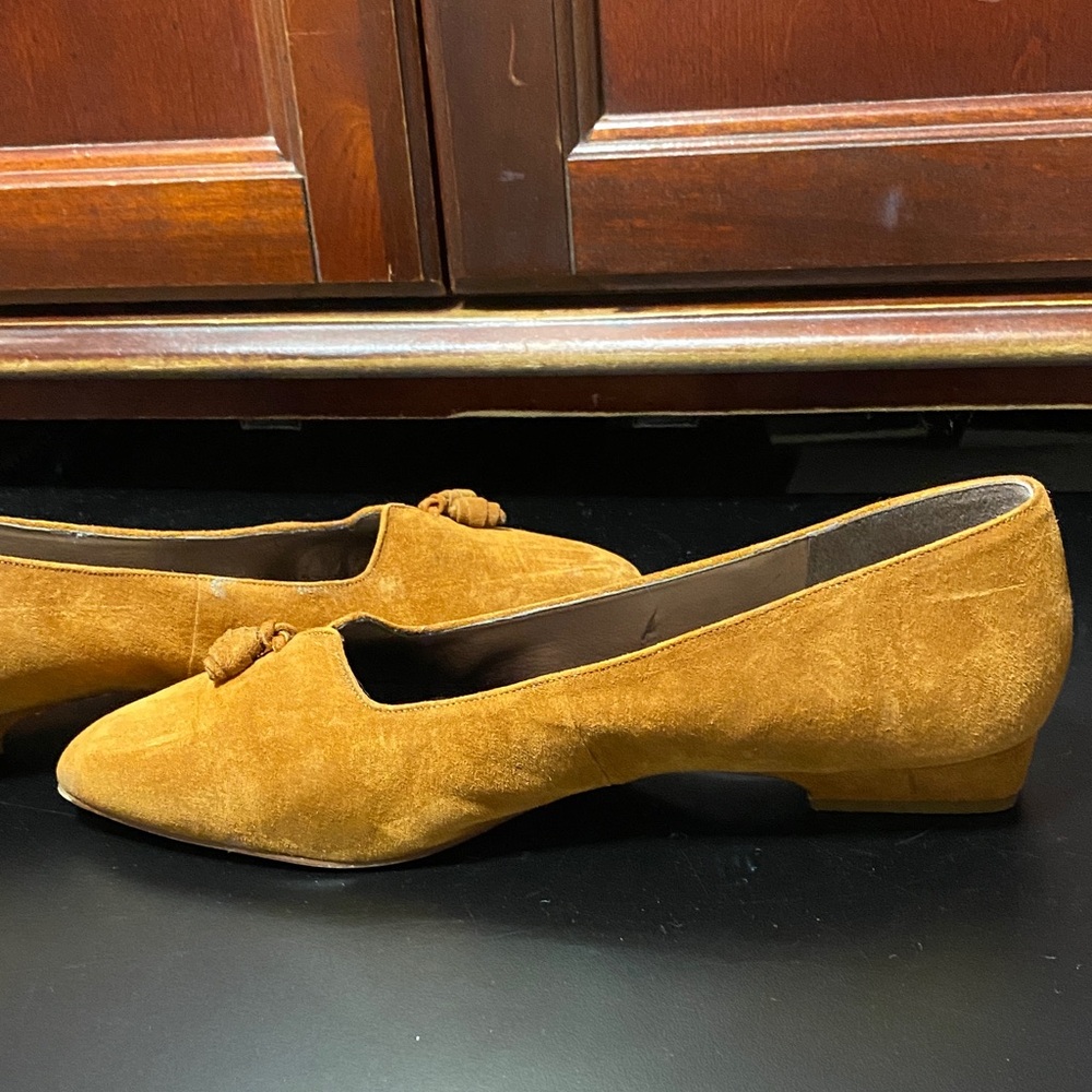 Naturalizer Vintage Rust Suede Loafers - Picture 6 of 16